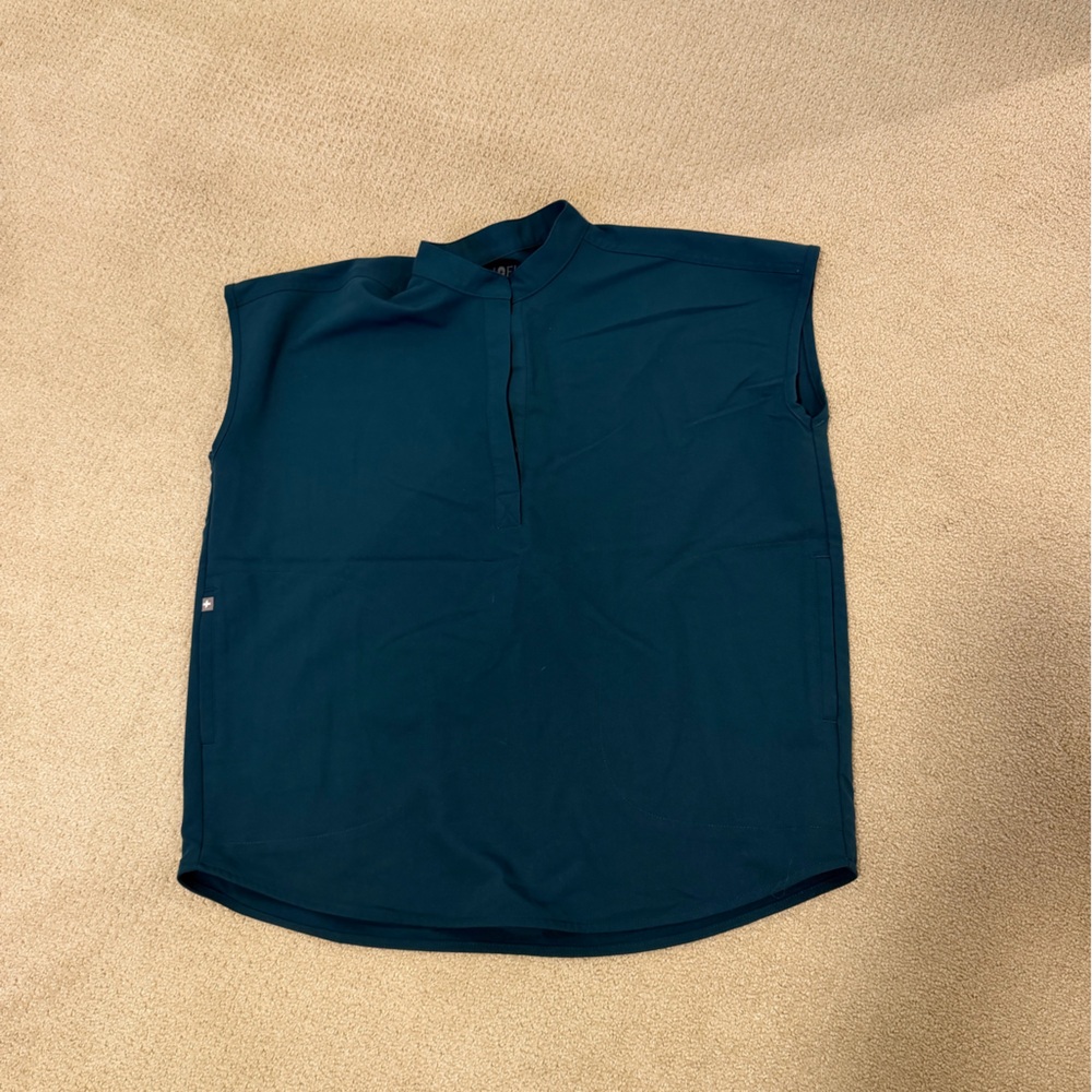 Figs Deep Teal Top